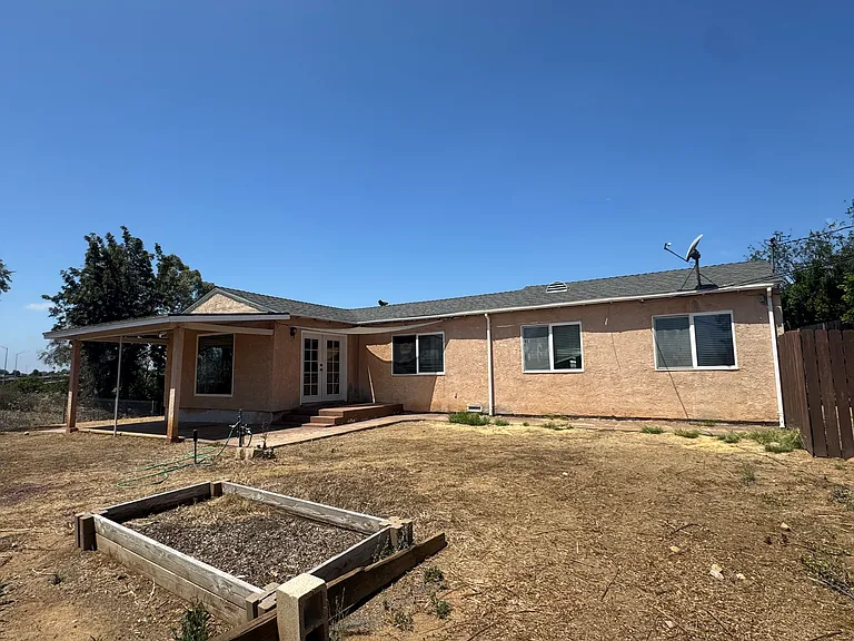 3917 Quarry Rd — Photo 33