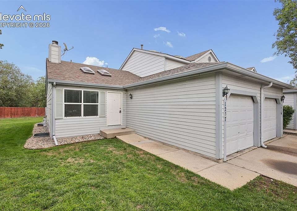 1st image of 1237 Firefly Cir