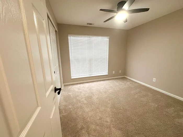 2233 Historic Oaks Blvd — Photo 7