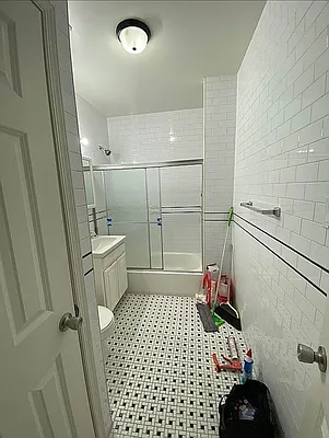 Rented by Standard Living Realty Inc | media 12