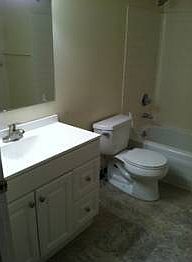 5th image of 942 Morris St #C