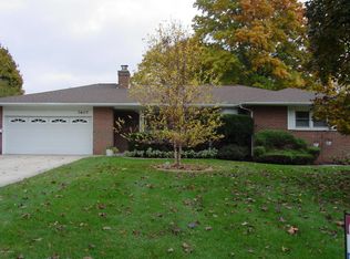 7607 Sandyridge St, Portage, MI 49024