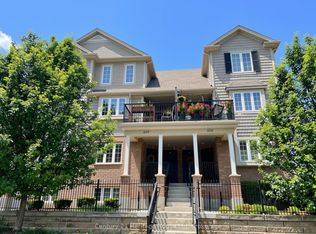 654 Woodlawn Rd E #B, Guelph, ON N1E 0K4