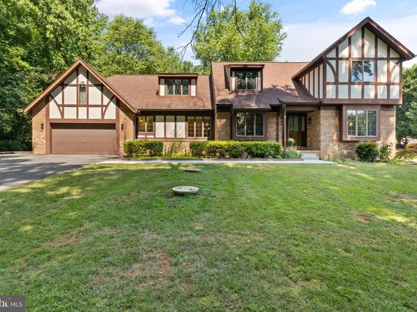 12 Ridgecliff Ct, Kingsville, MD 21087