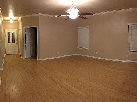 Living room & front entrance
