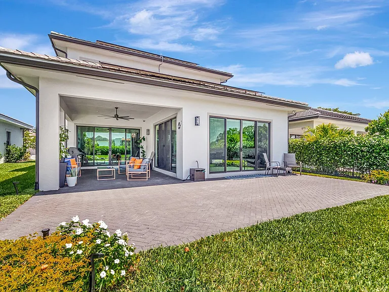 2828 Gin Berry Way — Photo 36