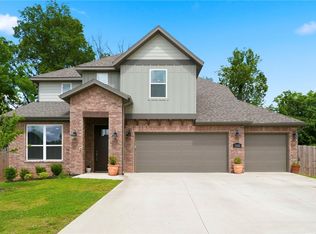 3802 SW Pinecrest Dr, Bentonville, AR 72713