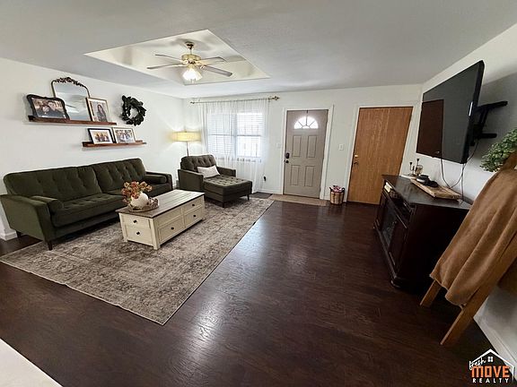 3rd image of 1430 Forrest Ave
