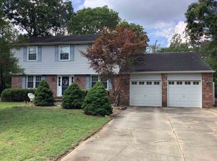 10 Red Oak Dr, Ocean View, NJ 08230