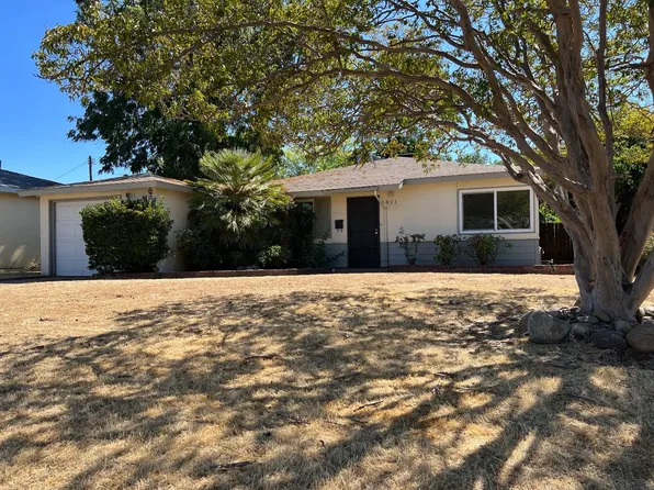 1011 Singingwood Rd, Sacramento, CA 95864
