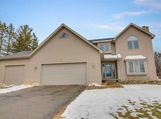 3099 Carlton Blvd, Jackson, MI 49203