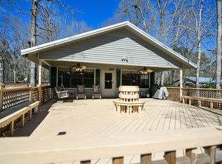 165 Plank Dr, Jesup, GA 31546