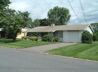 606 Lynda Rd, Phillipsburg, NJ 08865