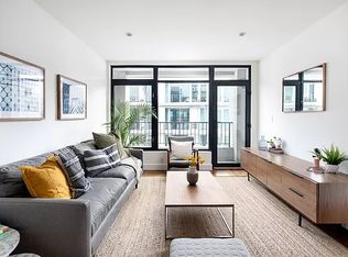 102 Gold St APT 4F, Brooklyn, NY 11201