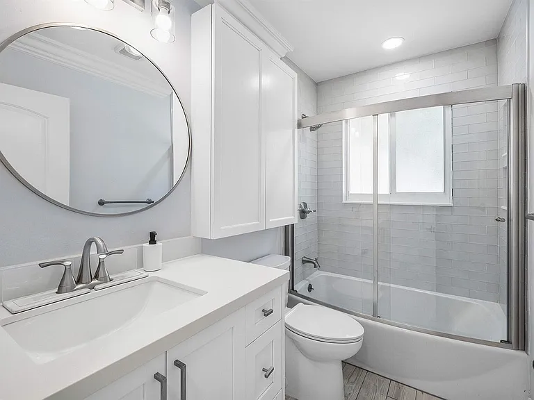1128 SW 7th St — Photo 24