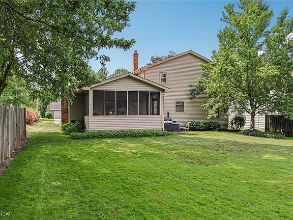 4th image of 1846 Johnston Pl