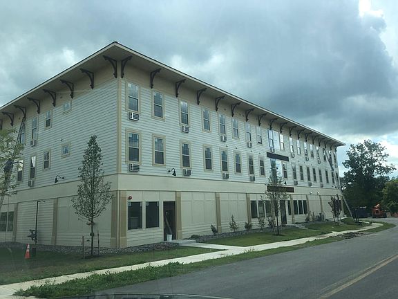 2nd image of 126 Nelson St #303