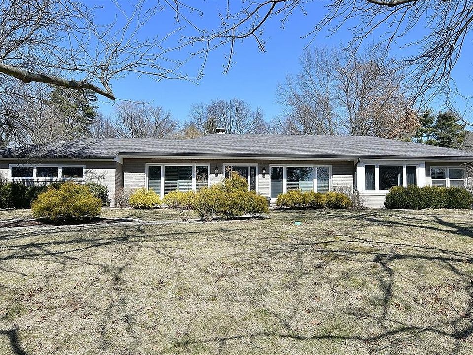 1st image of 12 Kingston Manor Dr