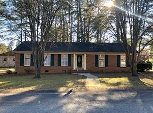 701 N York Dr, Emporia, VA 23847