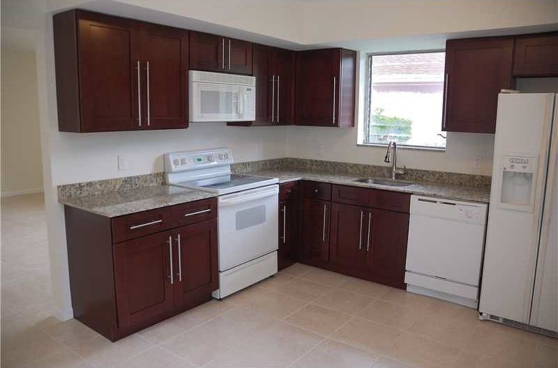 1st image of 555 NE 131st St