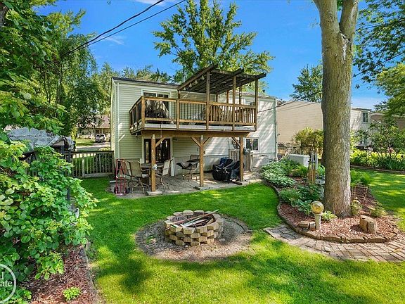 4th image of 1136 Miller Rd