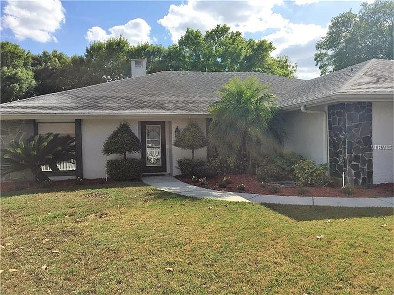 1st image of 5640 Lake Grove Dr