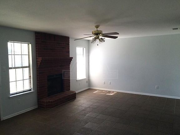 3rd image of 1508 Mamye Jane Dr