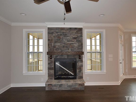 3rd image of 173 Bonaventure Dr