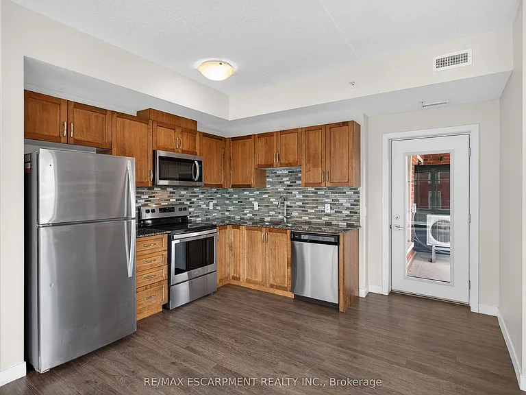 175 Commonwealth St #202 — Photo 11