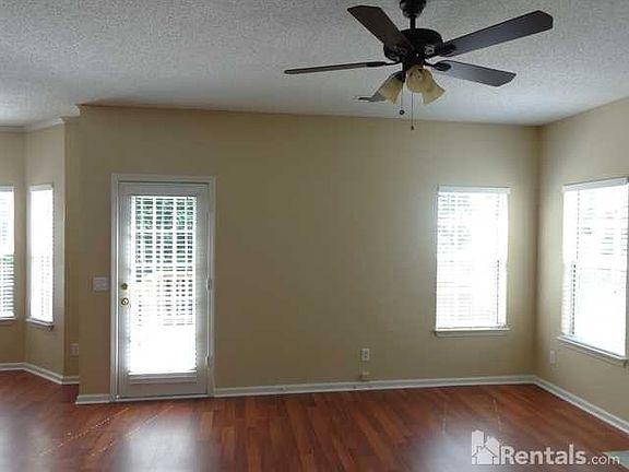 4th image of 9619 Clifton Meadow Dr
