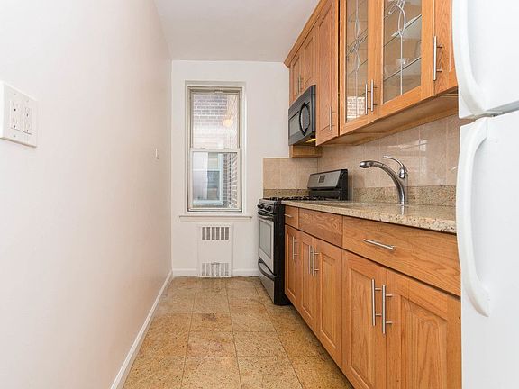 5th image of 3925 51st St APT 5G