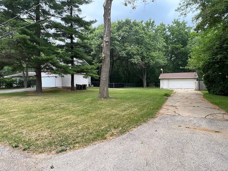 2nd image of 1504 2nd St
