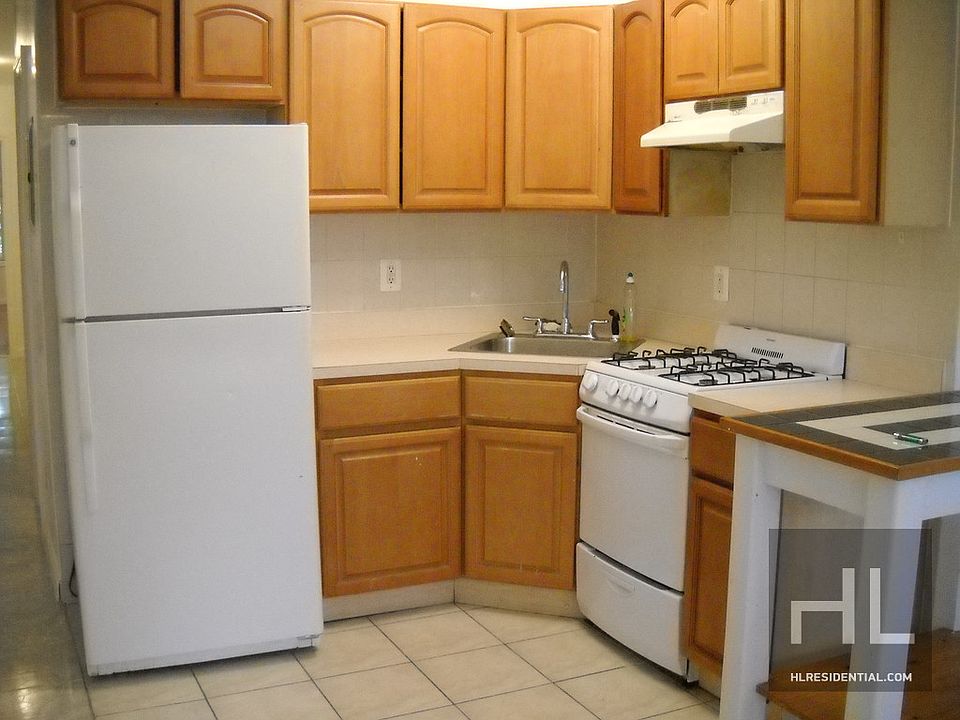 1st image of 1215 Astoria Blvd APT 2R