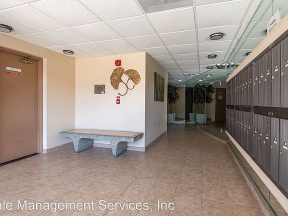 3rd image of 11495 Riverside Dr APT 208