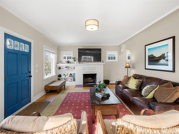 3rd image of 1118 N 10th Street