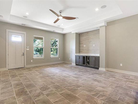 4th image of 4108 Mithra St