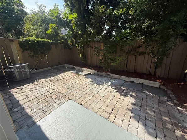 (undisclosed Address), Lauderhill, FL 33313