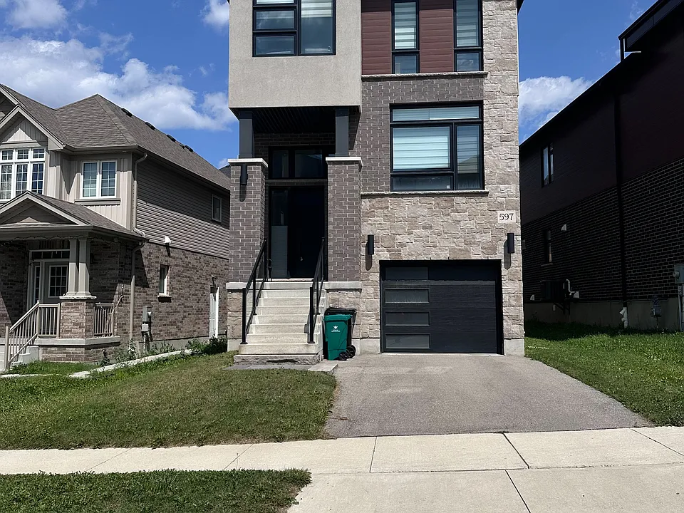 597 Benninger Dr