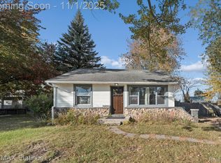 53970 Ten Mile Rd, South Lyon, MI 48178