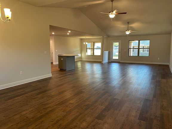 5th image of 5837 Crestlake Dr