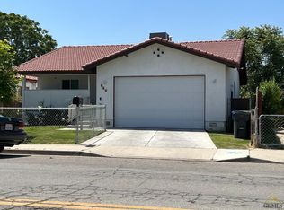211 Decatur St, Bakersfield, CA 93308