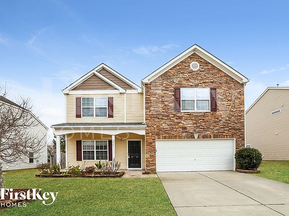 3rd image of 5921 Sandpiper Farm Ln