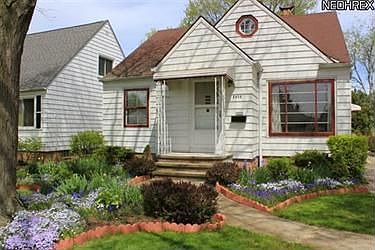 3rd image of 8408 Ivandale Dr