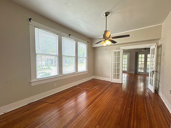 5th image of 457 Dalzell St