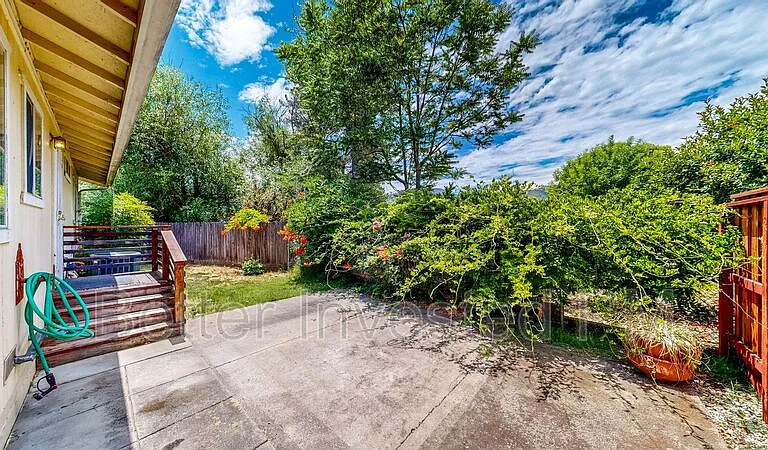 832 S Orchard Ave — Photo 32
