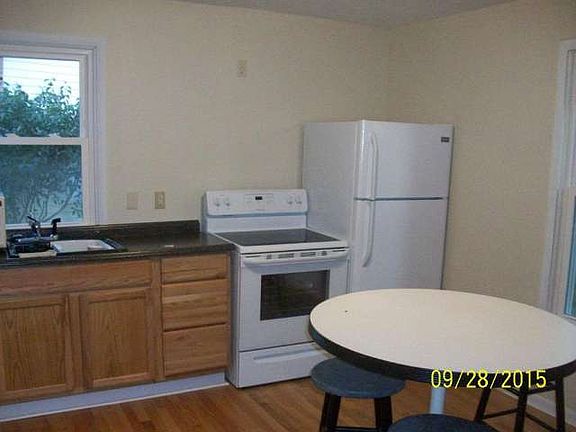 4th image of 529 Delafield St