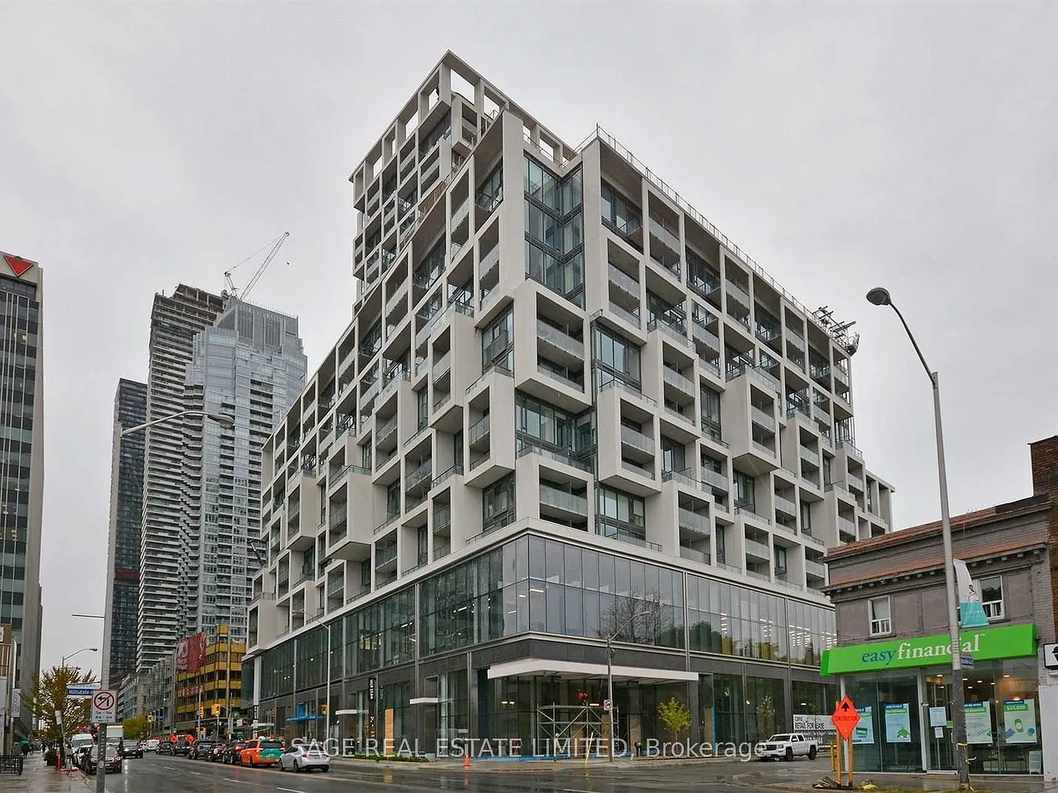 Art Shoppe Condos — Photo 1