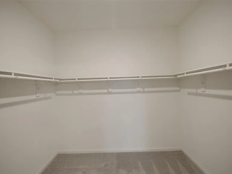 1052 Water Oak Ln — Photo 14