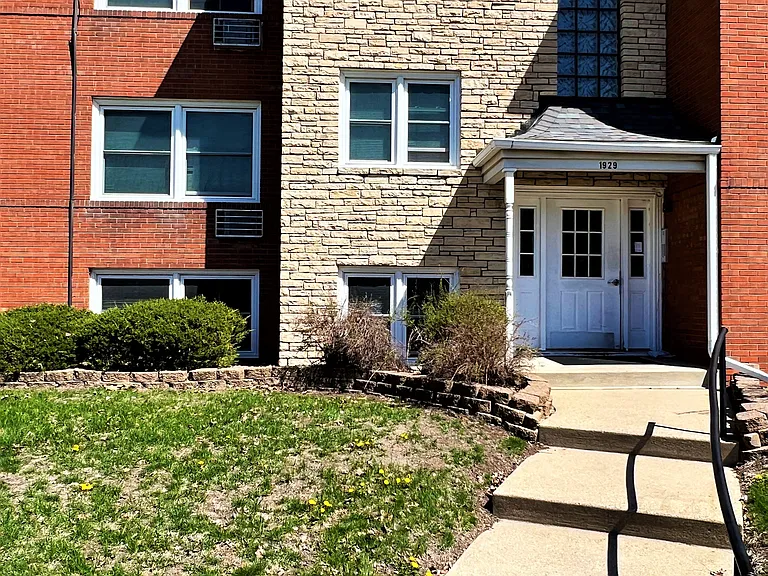 Village Apts (1929) — Photo 2