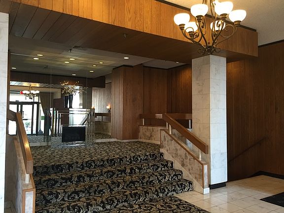 3rd image of 465 W Dominion Dr Unit 1110